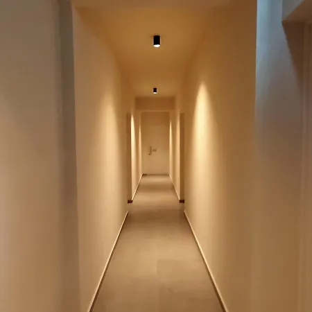 Molorio Zakaki - 103 Apartament